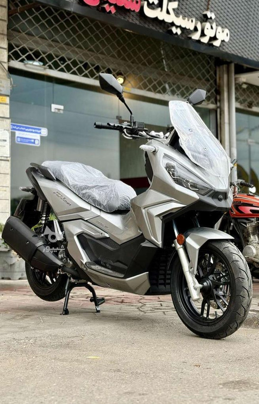 موتور سیکلت آشیل ADV 250مدل 1405 ترمز ABS فول